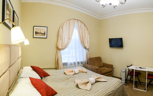 Апартаменты Толстой Сквер