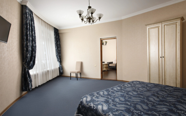 Kurortnyj otel' Grand-Otel'