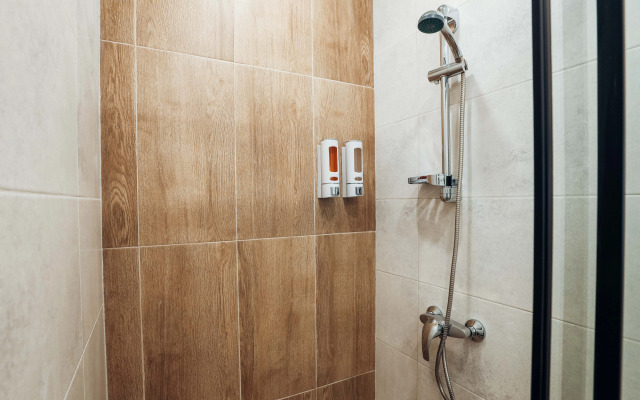 Апартаменты Вираж Возле Аэропорта на 2 Гостя