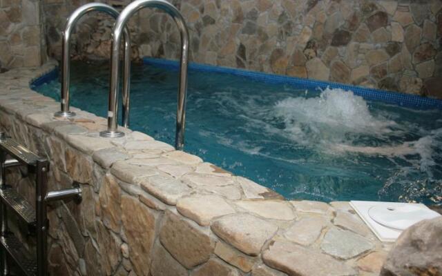Staryij Zamok Hotel