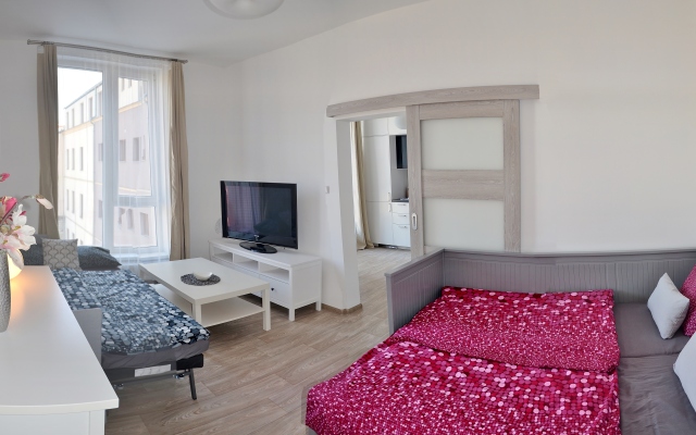 Reunion Apartments