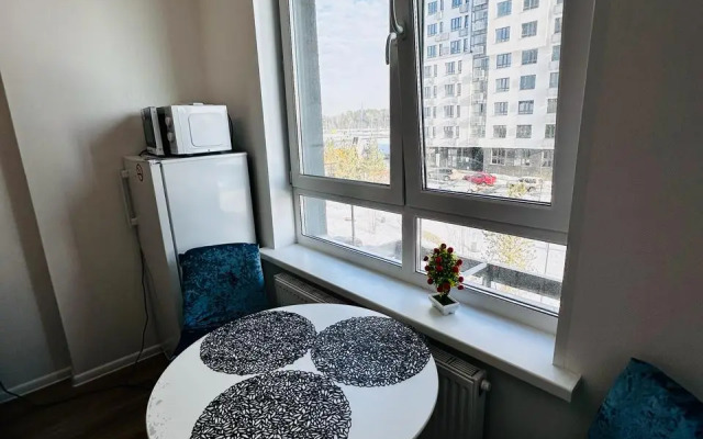 Квартира Уютная в Микрорайоне Десна метро Ольховая