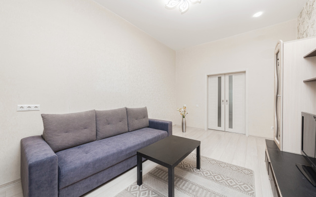 Novye v tsentre na ploshchadi Pobedy Apartments