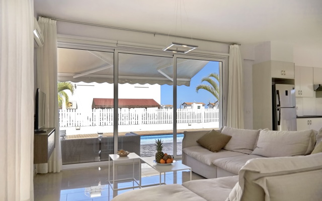 Velomar Luxury Home | 3 Bedrooms Villa