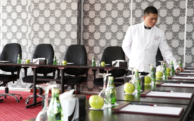 Warwick Al Jubail Hotel
