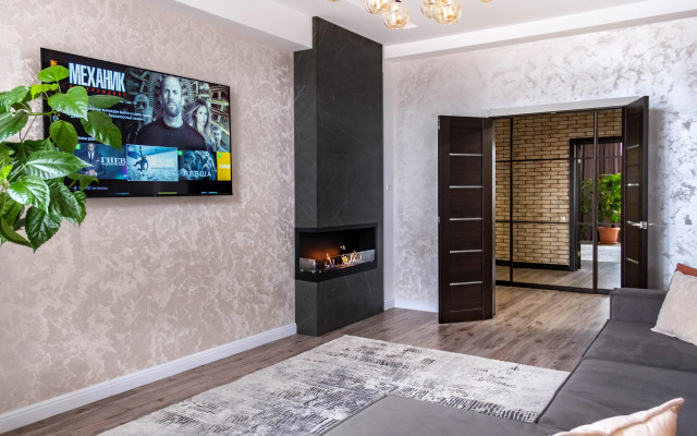 Premium Flat