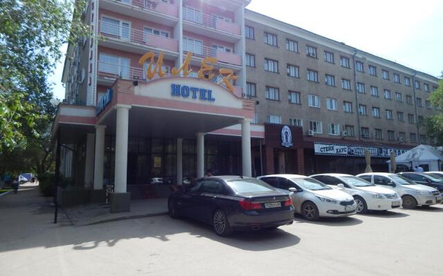 Ilek Hotel