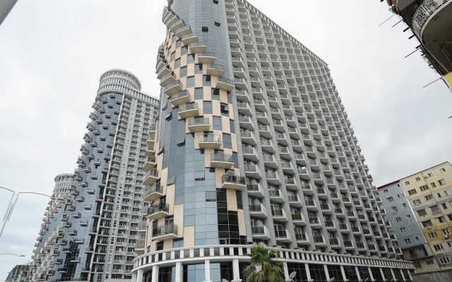Orbi Sea Tower Apartments