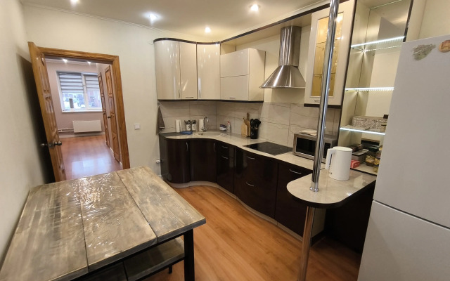 Bolshaya dvushka ryadom s vokzalom Flat