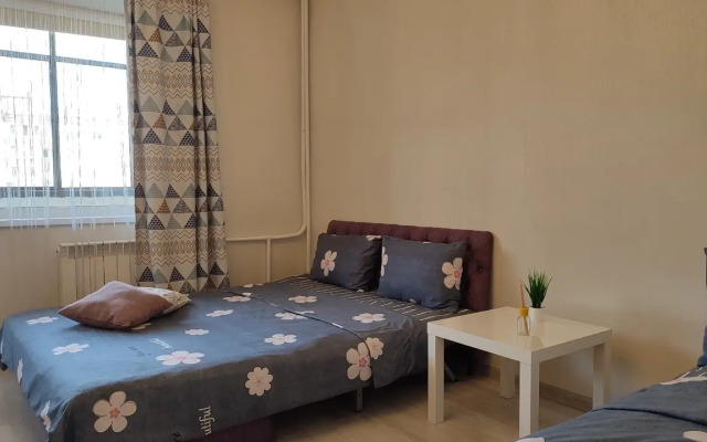 2-Komnatnaya V Omske Na Krupskoy 12 Flat