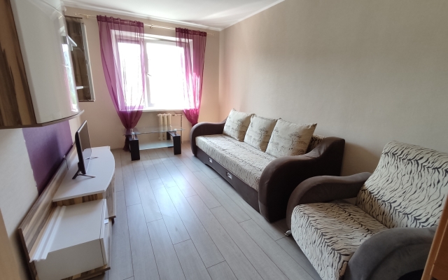 Prostornyie Na Artillerijskoj Apartments