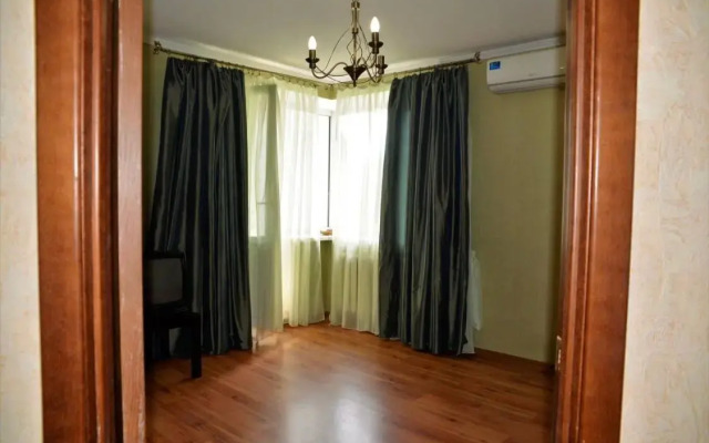 Апартаменты 3 ком центр Театральная площадь