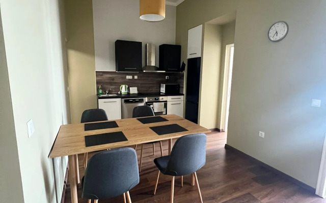 Kalvin Ter Home Apartments