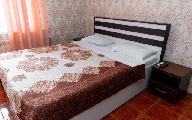 Hotel Yakor
