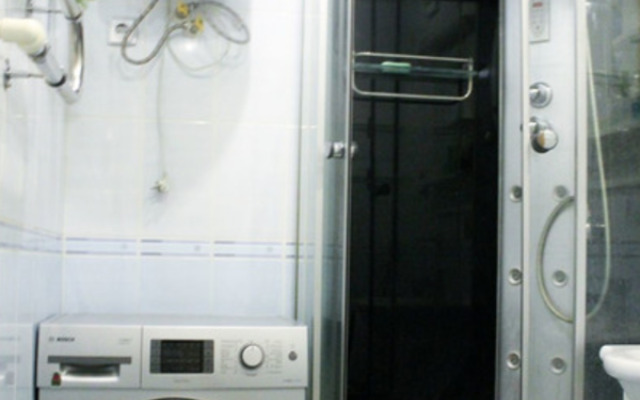 Na Ulitse Zhukovskogo 10 Flat