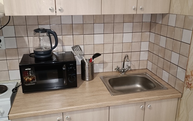 Studiya Na Yekaterinenskoy 6/1 Apartments