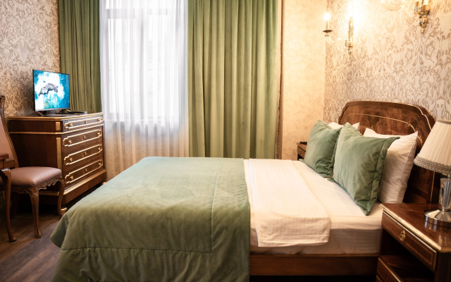 West Inn Palace Hotel