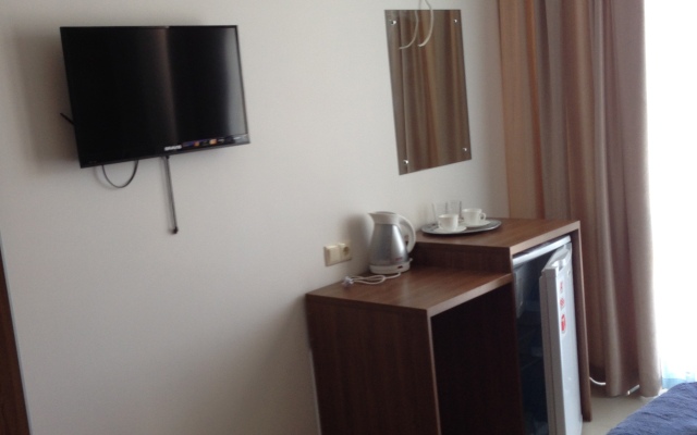 35 Meridian Mini-Hotel