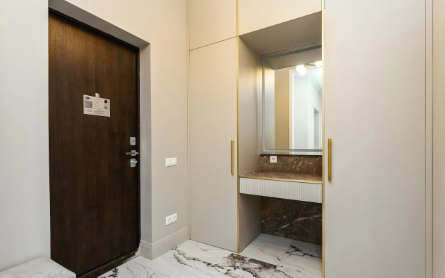 Апартаменты Шикарные с современным ремонтом Yalta Plaza Holydais