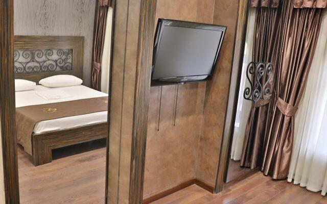 Roma Yerevan & Tours Hotel