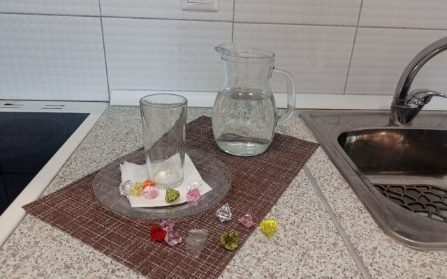 Live-In-Comfort Na Vysotnoy 9-17 Flat