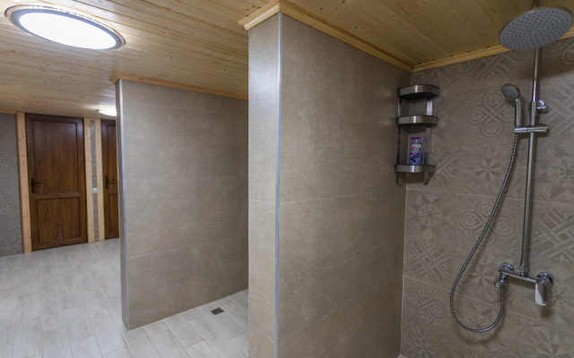 Dom V Lesu Guest House