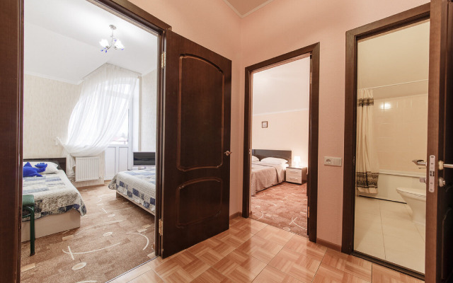 Chelsi Hotel