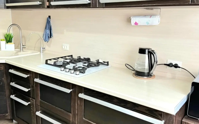 Prostornaya Dvukhkomnatnaya Flat