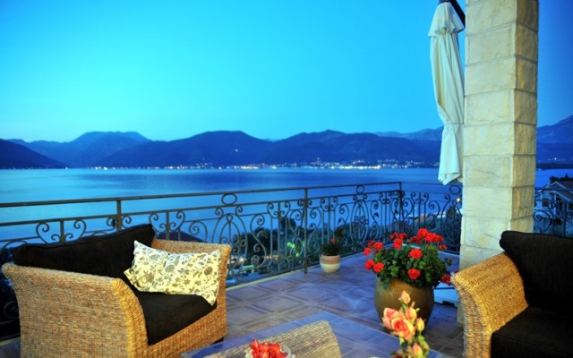 Mare Villa