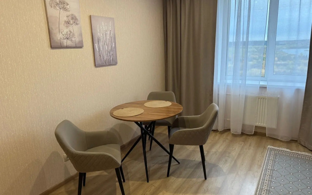 Квартира Современная видовая 1-комнатная квартира с кондиционером рядом с рекой