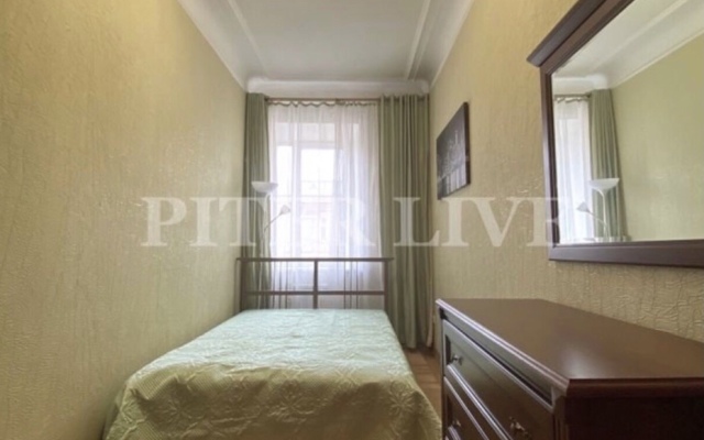 V Tsentre Ryadom S Naberezhnoy Apartments