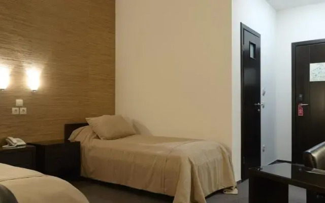 Отель Карибу