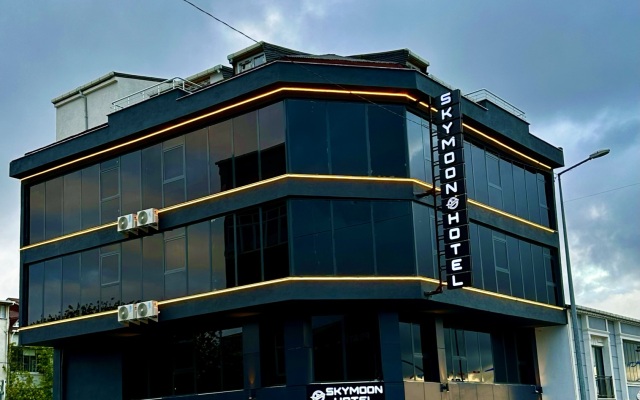 Skymoon Airport Hotel