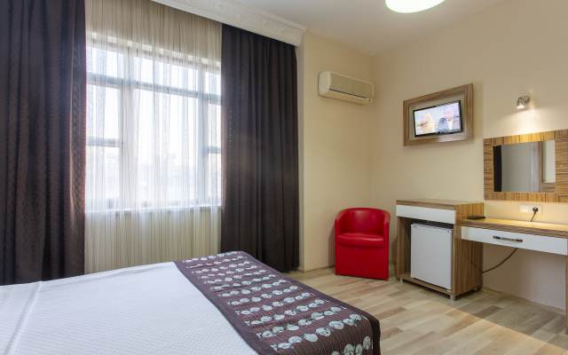 Aslan Corner Hotel