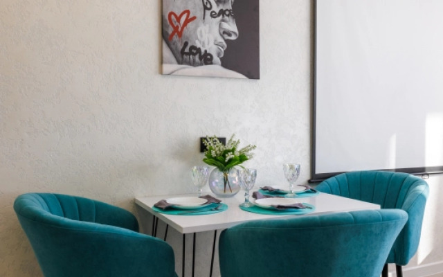 Meduza Apart Mini-Otel uyutnye kino-studii s proektoramy