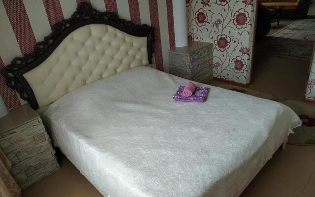 Gostinica Oktyabr'skaya Hotel