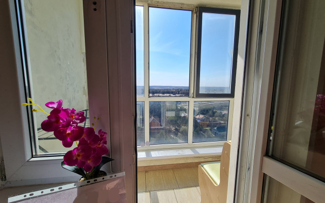Na Ulitse Kuryzhova 30 Flat