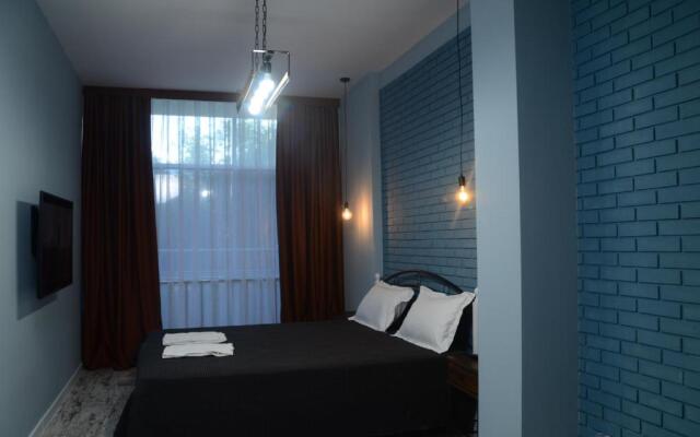 Hi Hotel