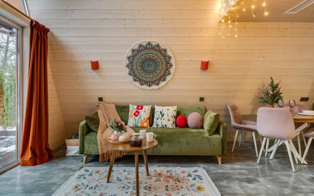 Частный дом Увеличенный А-фрейм Сад с баней и чаном