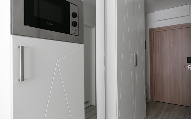 MyhomeYourhome Na Salova 61 Apartments