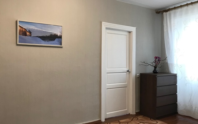 Na Tsentralnoy Ploschadi Goroda Apartments