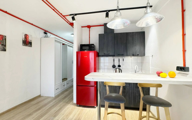 Kvartira 2-h komnatnaa Kvartira v Stile LOFT s panoramnoj lodziej