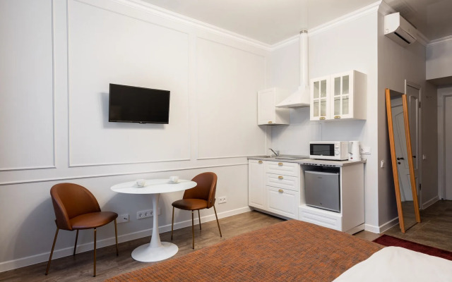 Апартаменты Улучшенная студия на Певческом