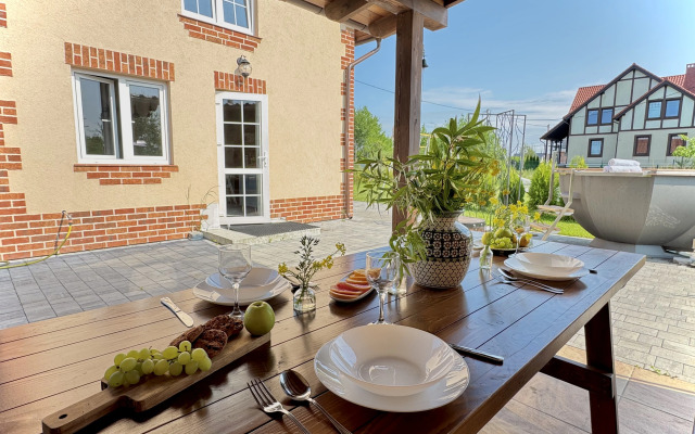 Uyutny U Morya S Bannym Chanom Private House