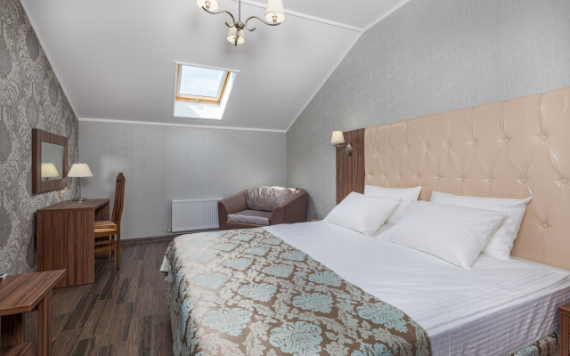 Mari Hotel