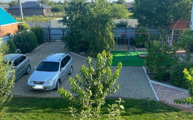 38 Popugaev Guest House