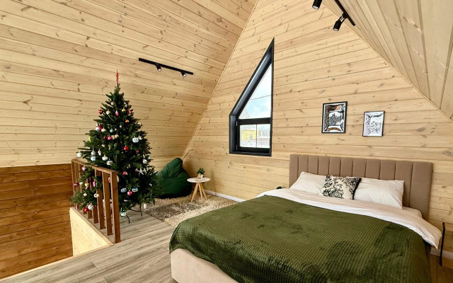 Частный дом Уютный  в Изумрудном