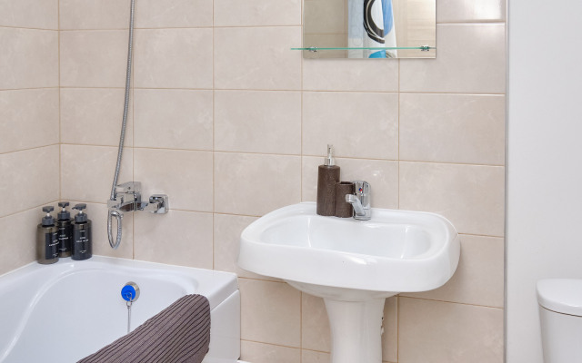 Квартира на улице Хрустальногорская 93