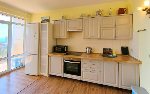 Trekhkomnatnaya na Beregu Morya Flat