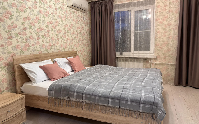 S Vidom Na Voznesenskiy Khram Flat